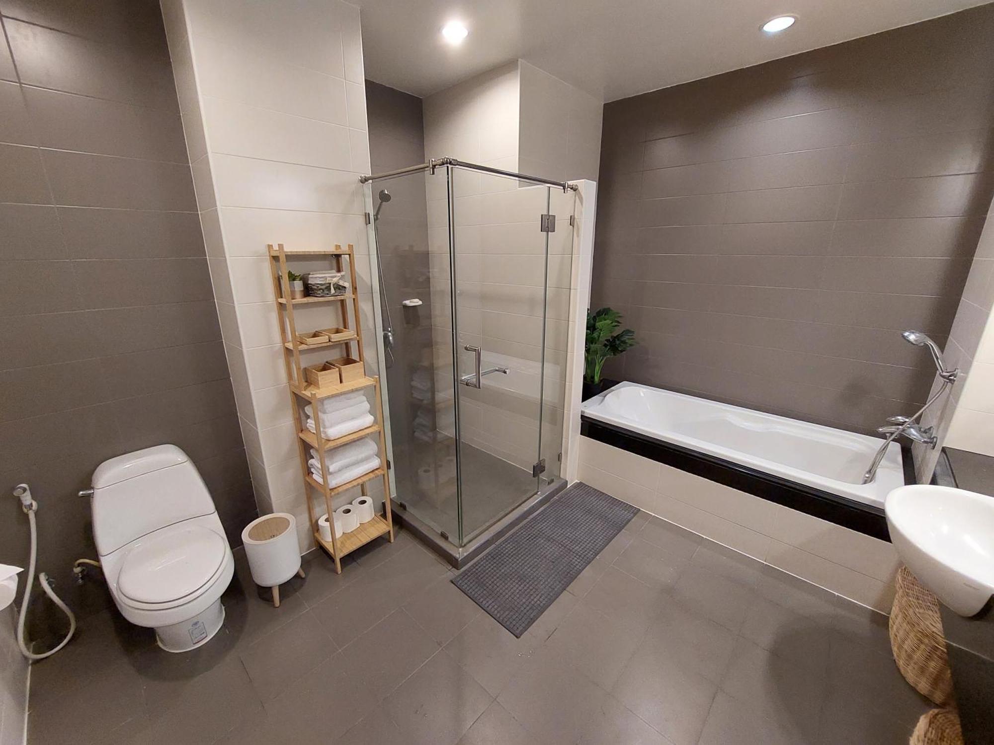 Karon Hill Family Apart 72 M2 Seaview Buitenkant foto